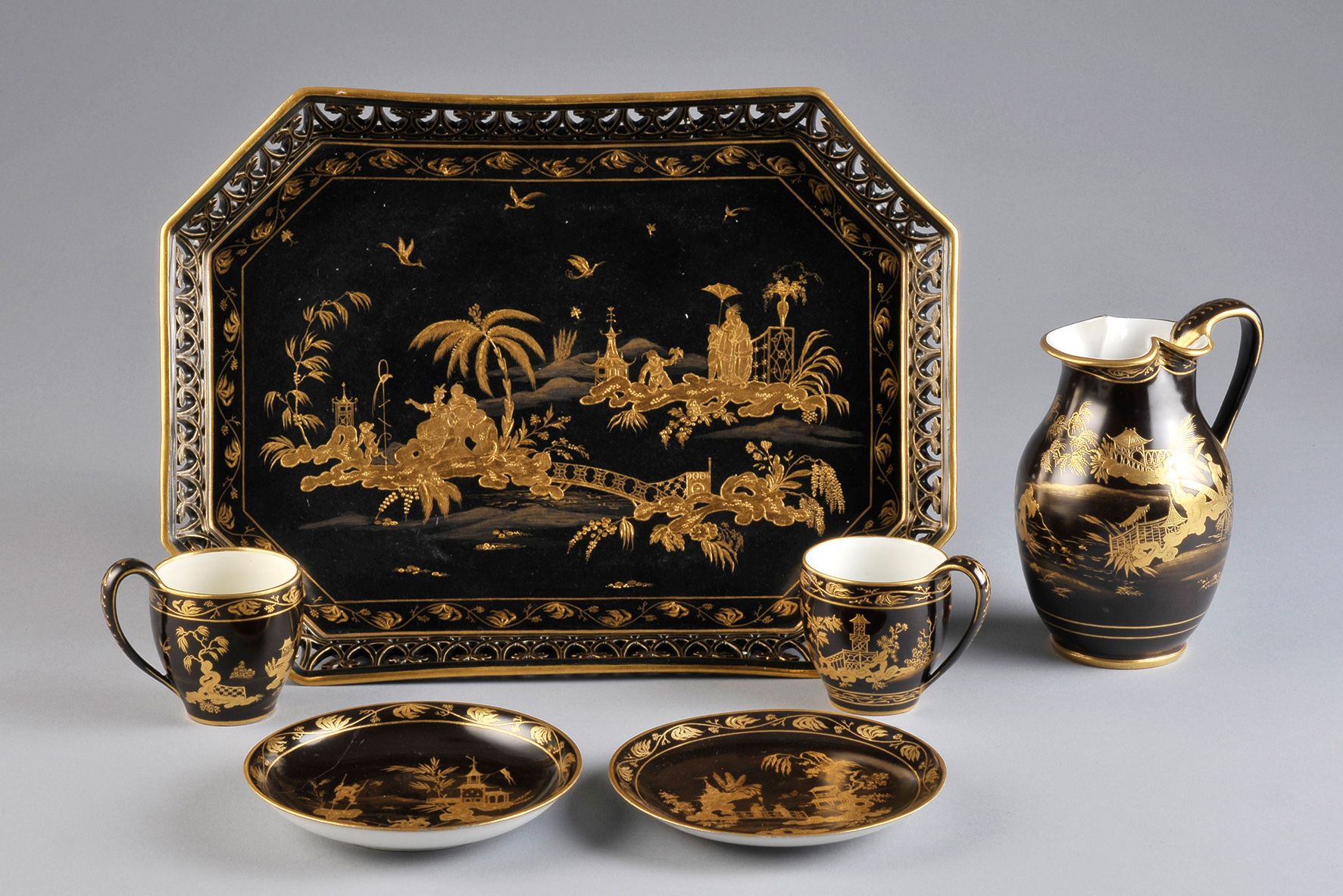 Be amazed at the intricacy of one of the oldest porcelain manufactories in Europe at the MAK.